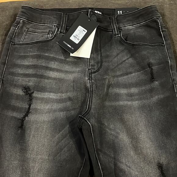 NWT Fashion Nova do it again black distressed skinny jeans size 11 - Picture 6 of 8